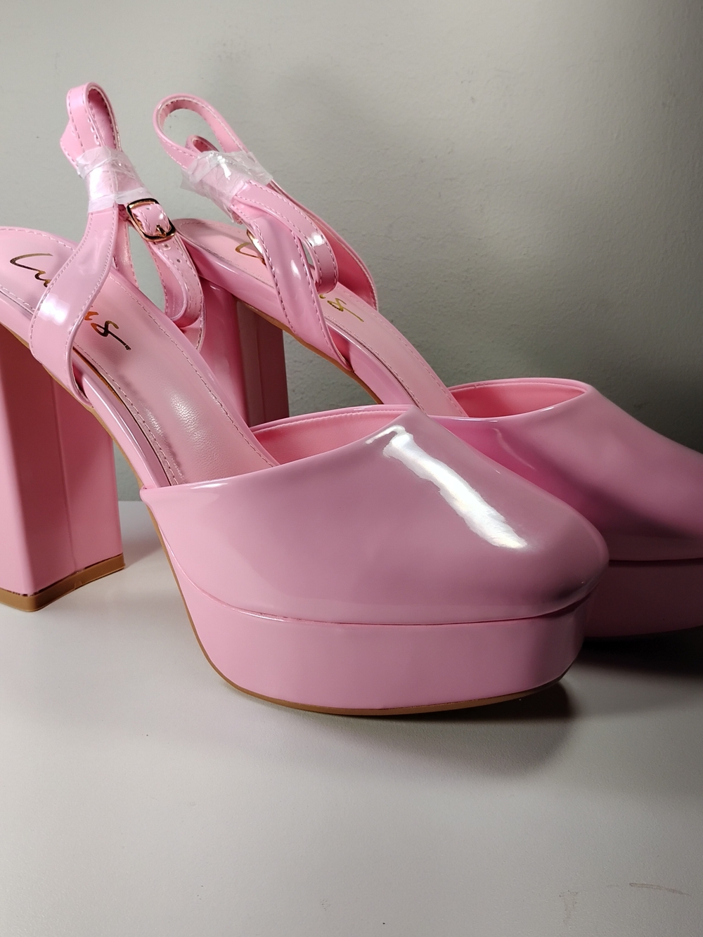 Lulus Women’s Pink Platform Block Heel Ankle Strap Pumps Size 8.5 New - Picture 2 of 12